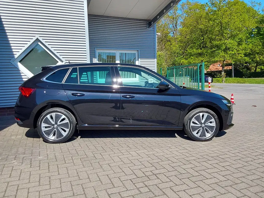Skoda Scala - Thumbnail 4