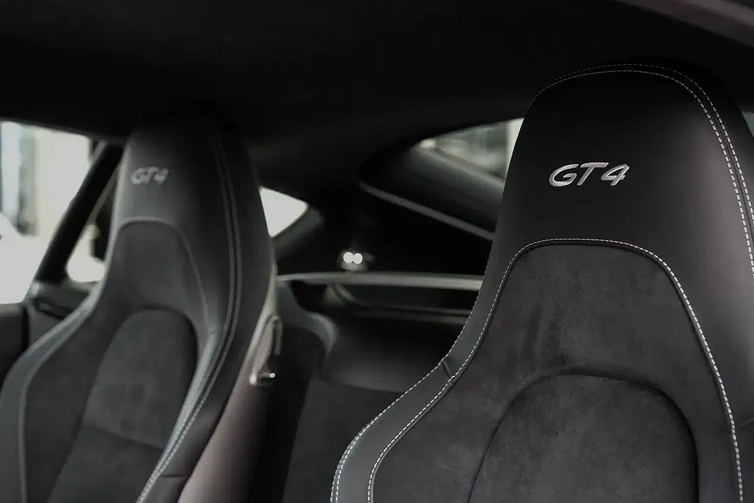 Porsche 718 Cayman - Thumbnail 14