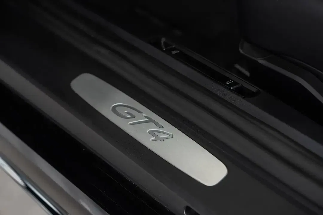 Porsche 718 Cayman - Thumbnail 15