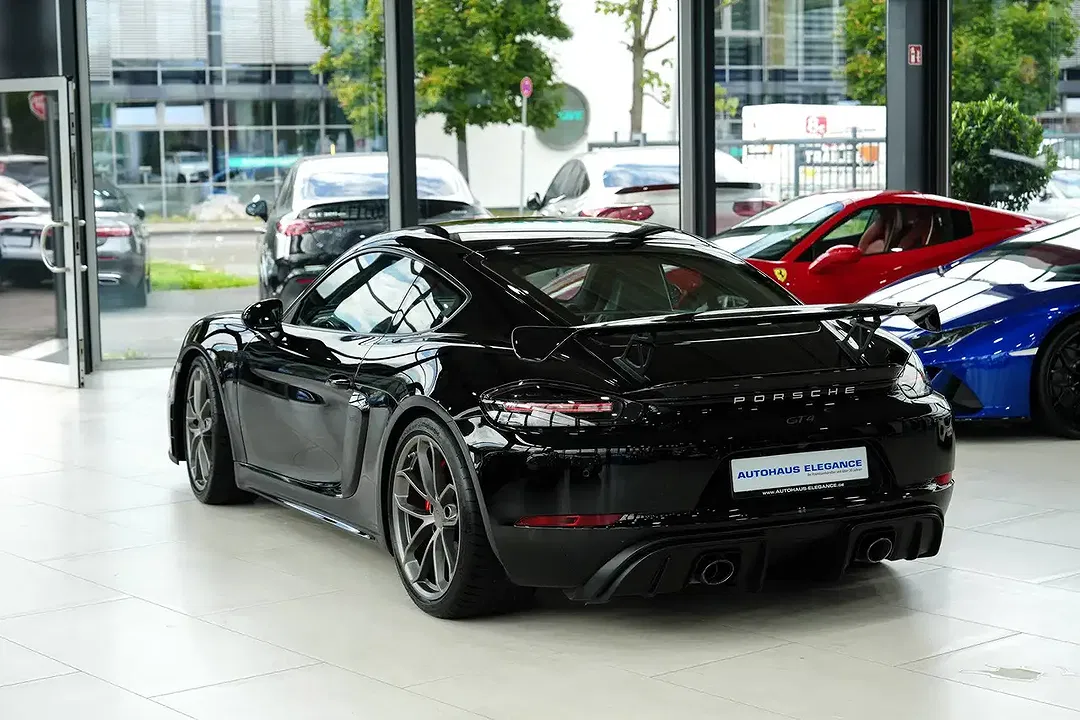 Porsche 718 Cayman - Thumbnail 3