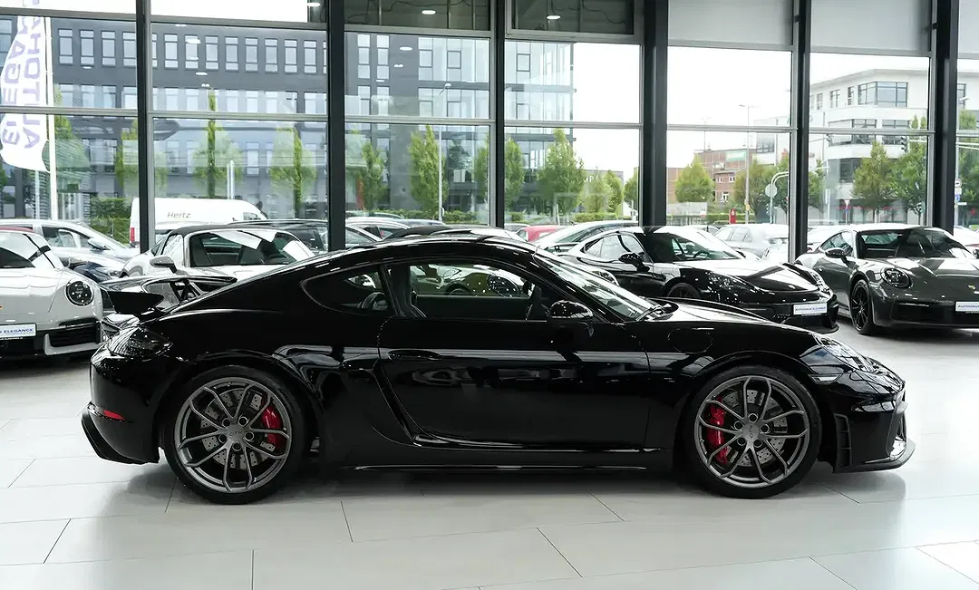 Porsche 718 Cayman - Thumbnail 4