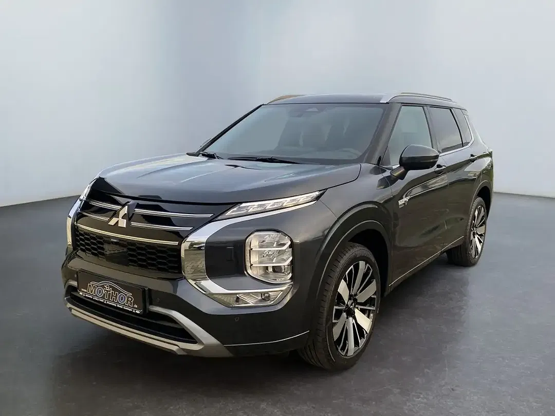 Mitsubishi Outlander - Thumbnail 2