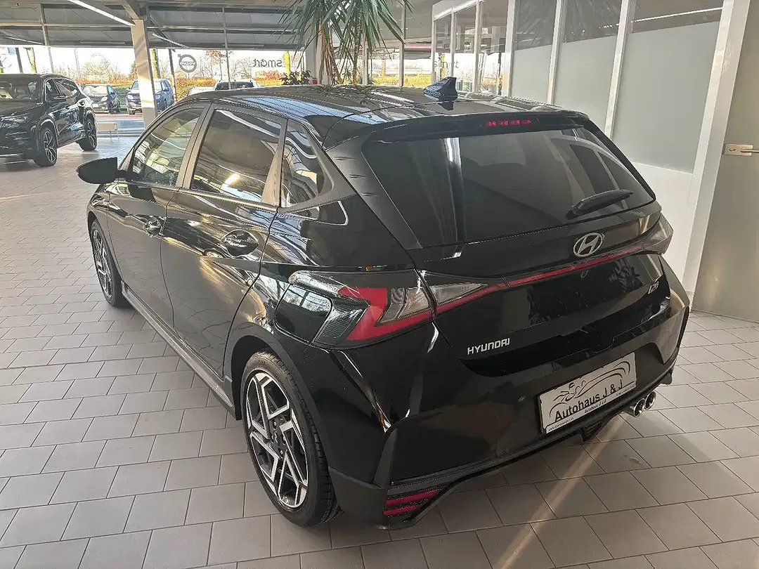 Hyundai i20 - Thumbnail 2