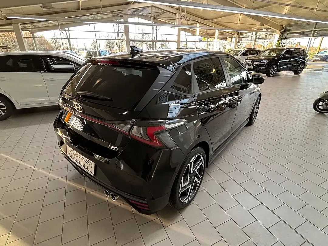 Hyundai i20 - Thumbnail 3