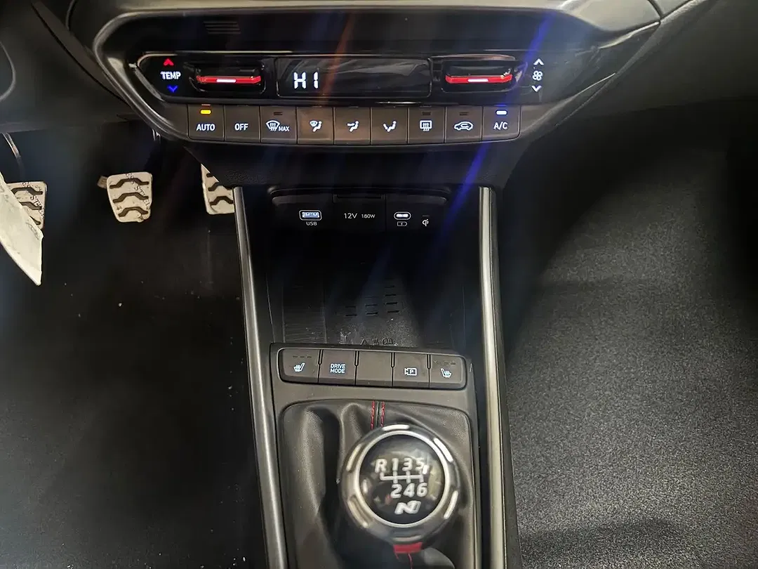 Hyundai i20 - Thumbnail 9