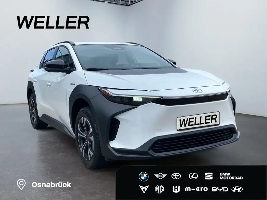 Toyota bZ4X - Thumbnail 3