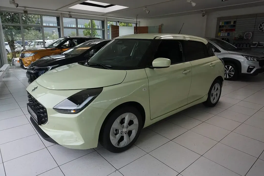 Suzuki Swift - Thumbnail 4