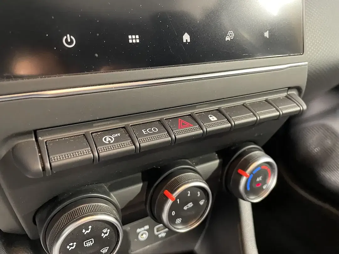 Renault Clio - Thumbnail 8