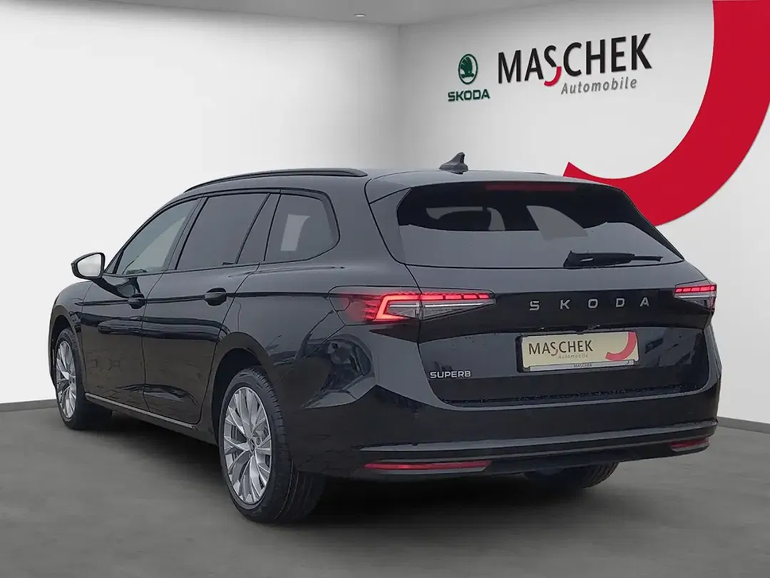 Skoda Superb - Thumbnail 3