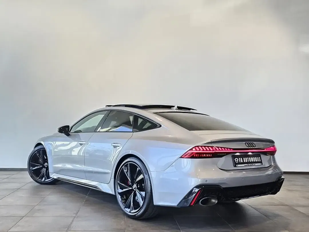 Audi RS7 - Thumbnail 9