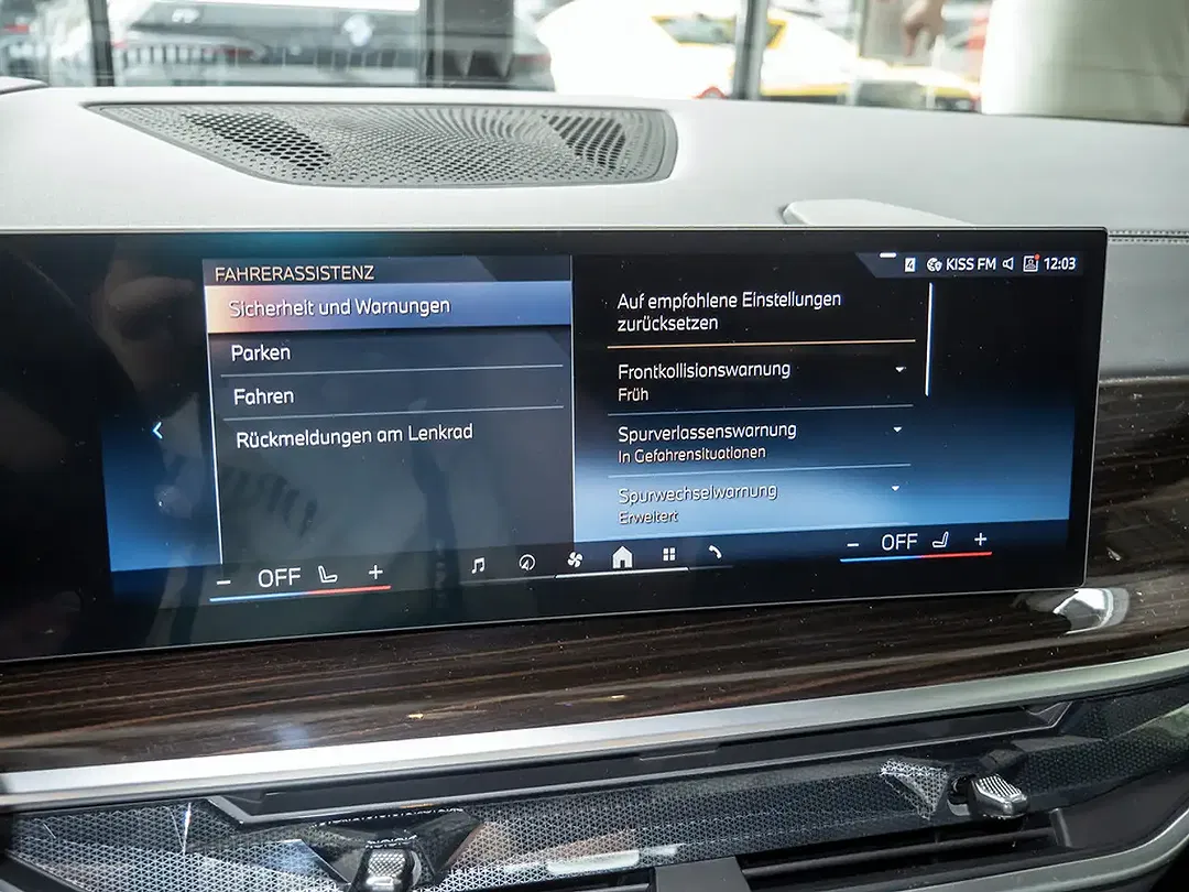 BMW X5 - Thumbnail 11