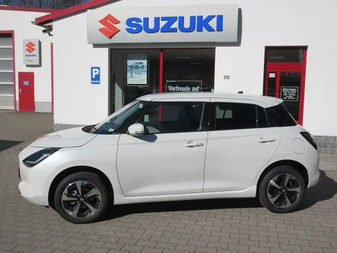 Suzuki Swift - Thumbnail 3