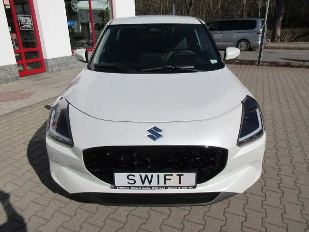 Suzuki Swift - Thumbnail 9