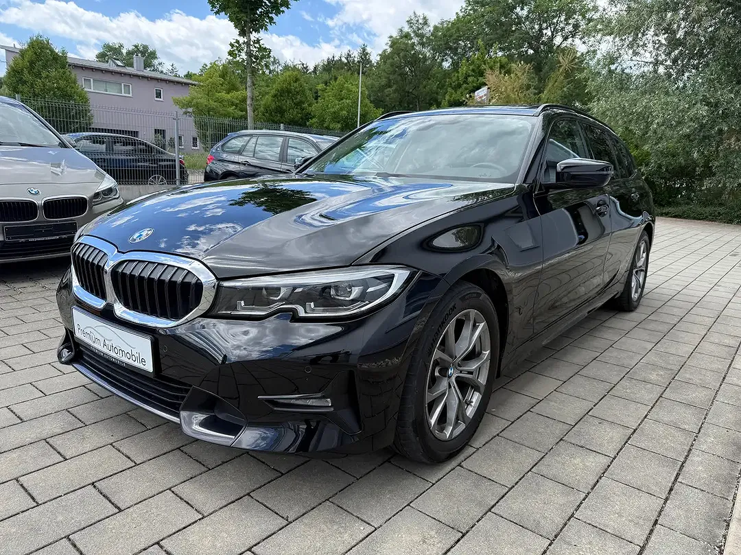 BMW 320 - Thumbnail 3