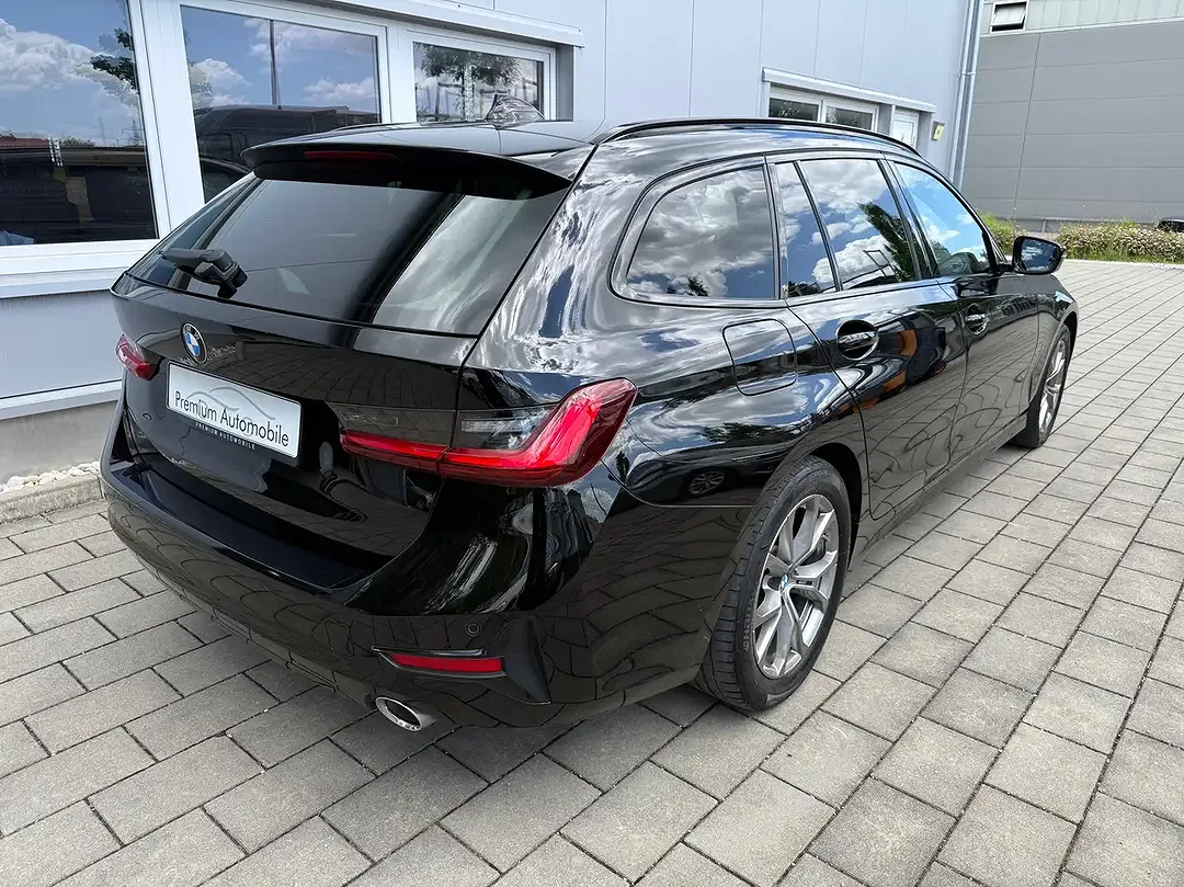 BMW 320 - Thumbnail 5