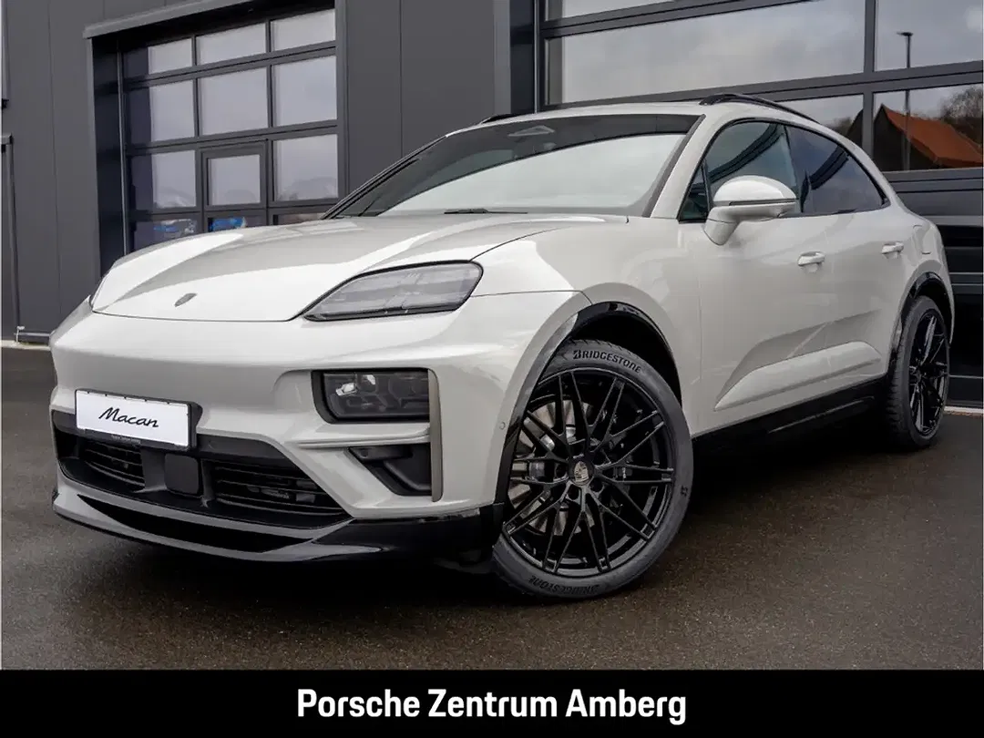 Porsche Macan - Thumbnail 1