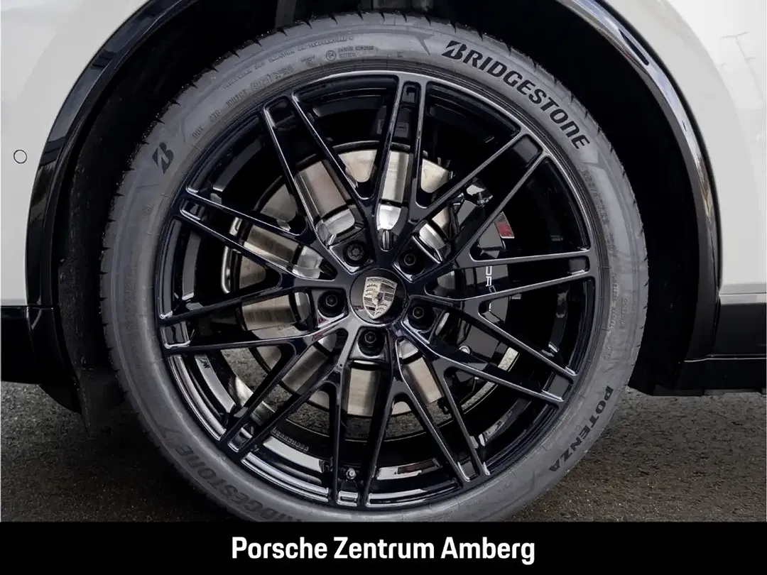 Porsche Macan - Thumbnail 9