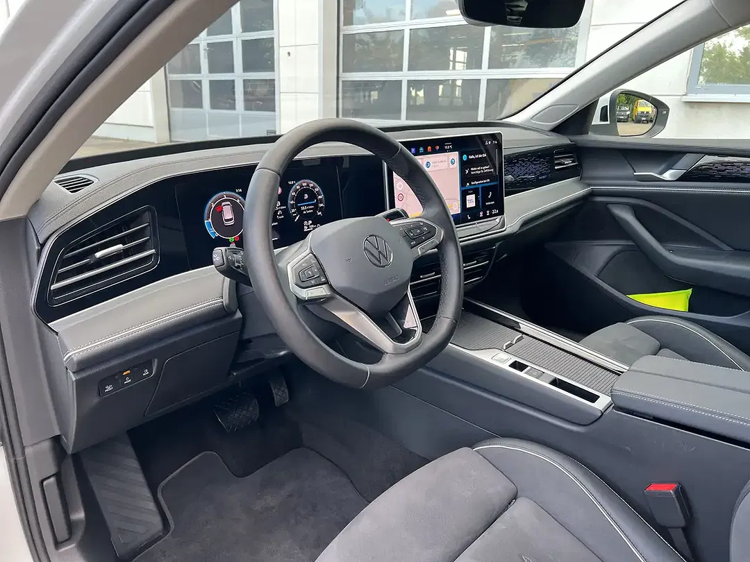 Volkswagen Passat Variant - Thumbnail 10