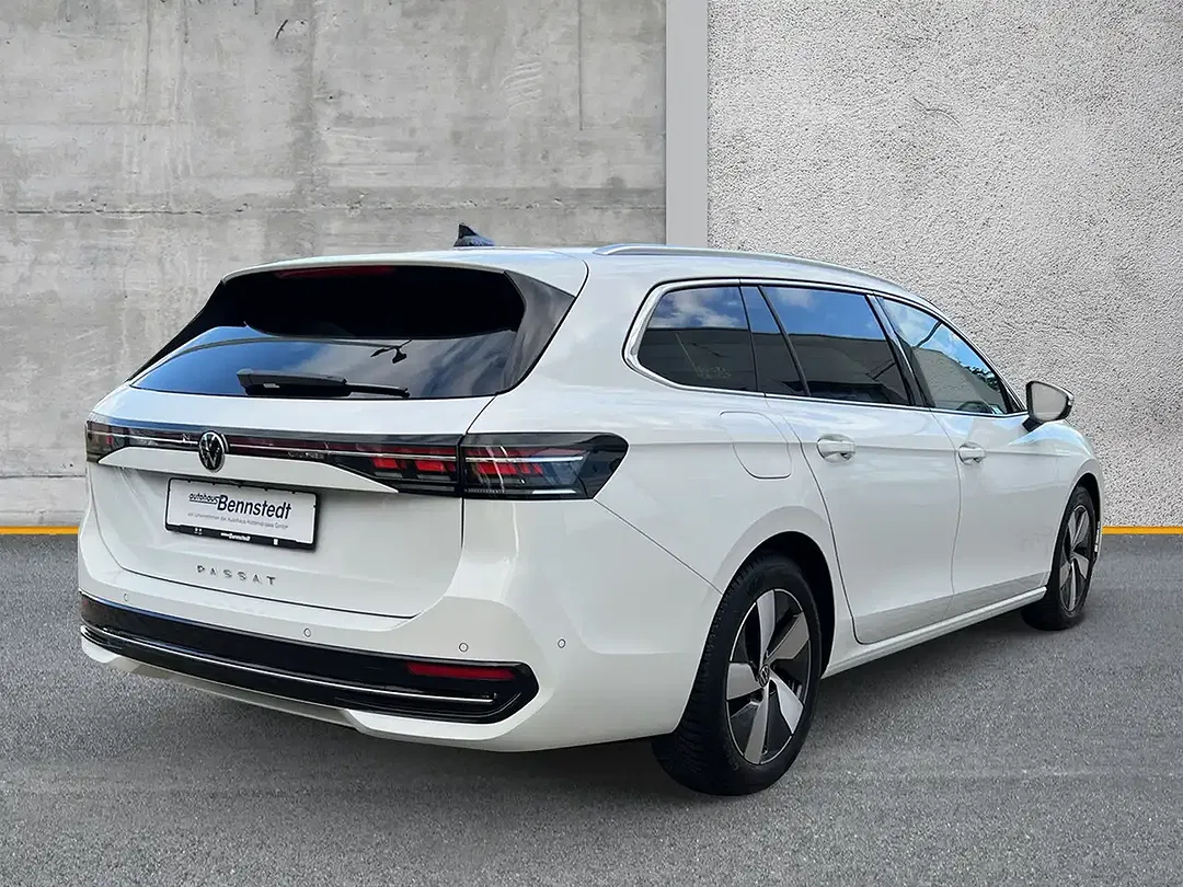 Volkswagen Passat Variant - Thumbnail 3