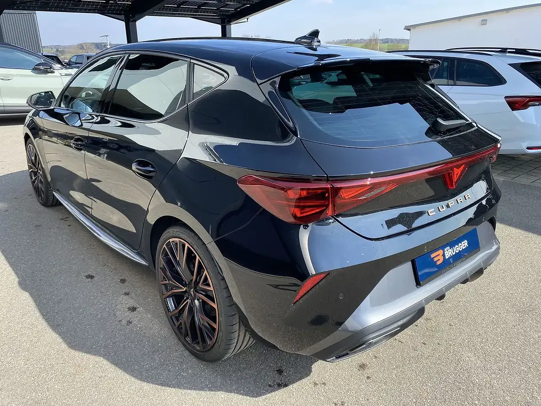 CUPRA Leon - Thumbnail 4