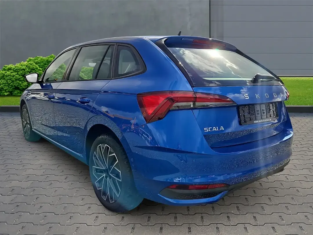 Skoda Scala - Thumbnail 2