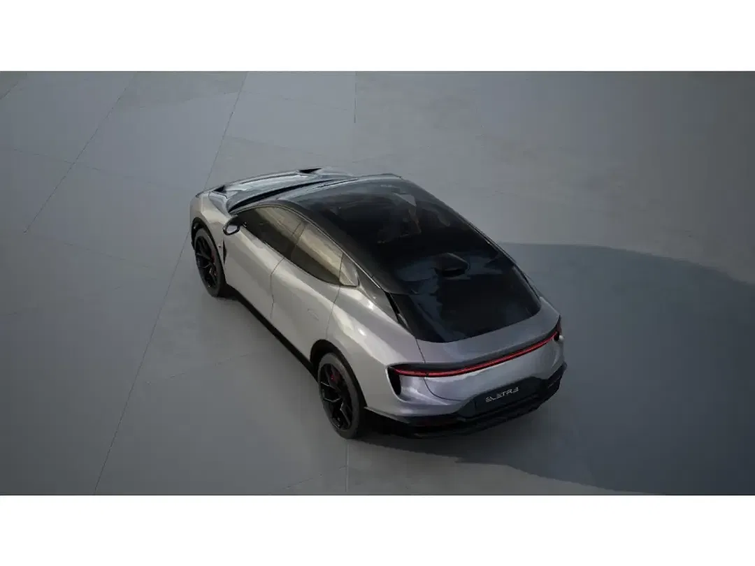 Lotus Eletre - Thumbnail 2