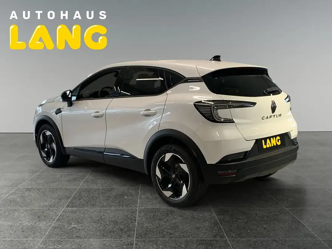 Renault Captur - Thumbnail 3