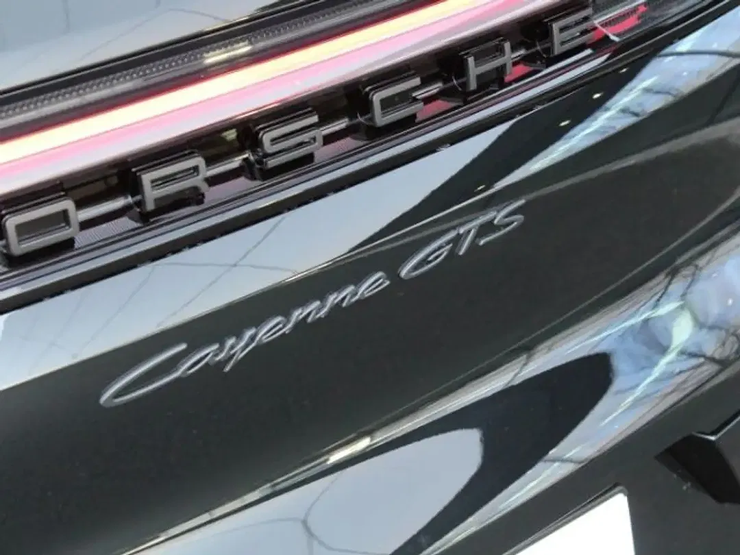 Porsche Cayenne - Thumbnail 12