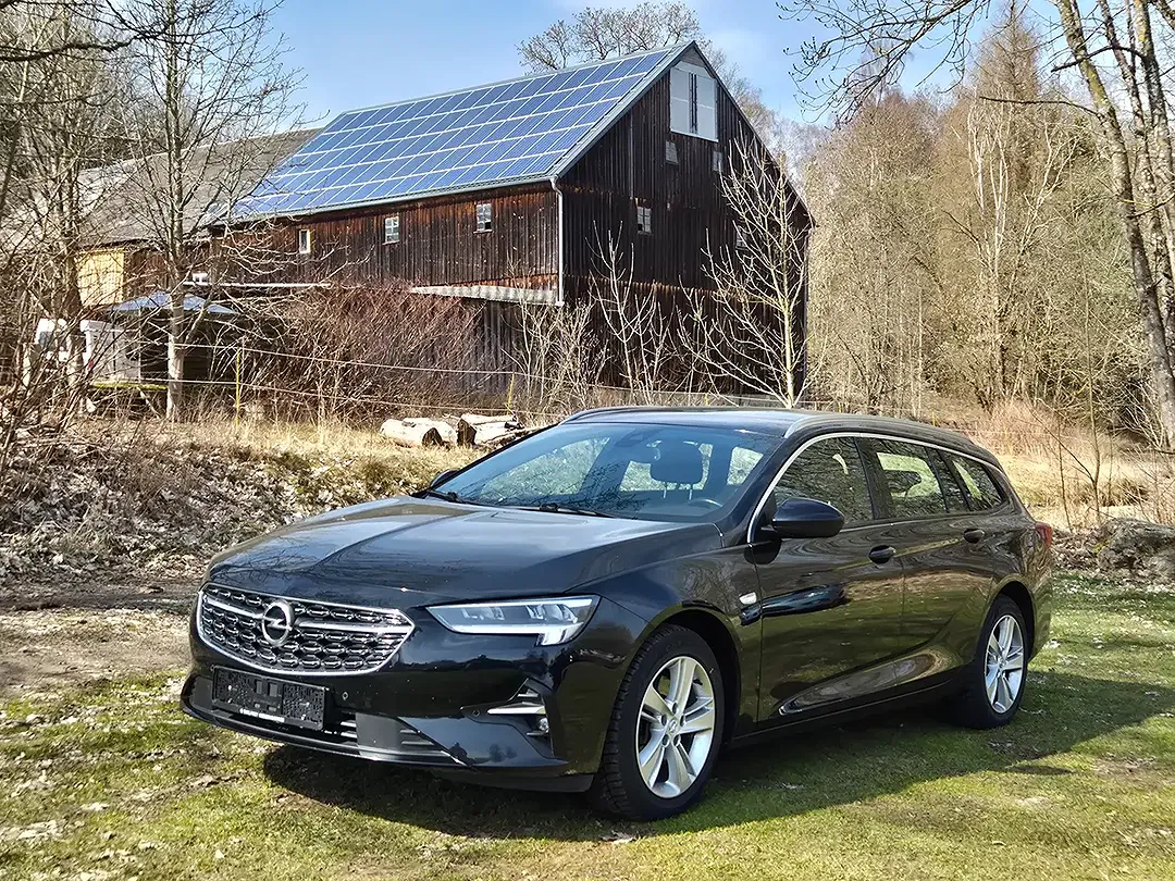 Opel Insignia - Thumbnail 2