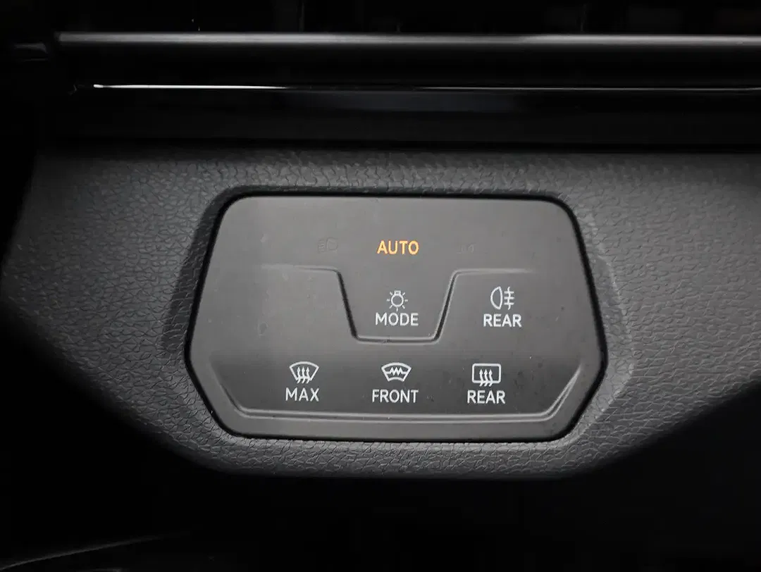 Volkswagen ID.4 - Thumbnail 14
