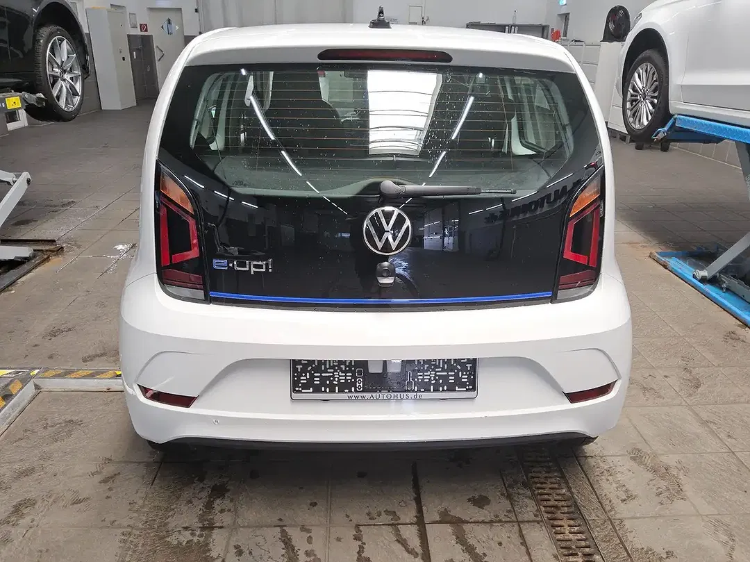 Volkswagen e-up! - Thumbnail 9