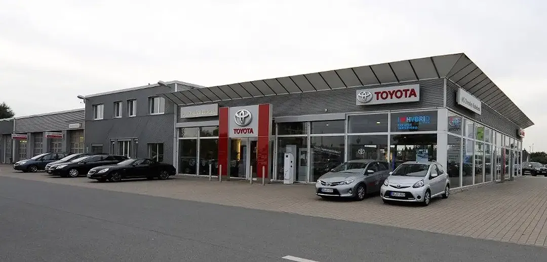 Toyota Corolla - Thumbnail 7