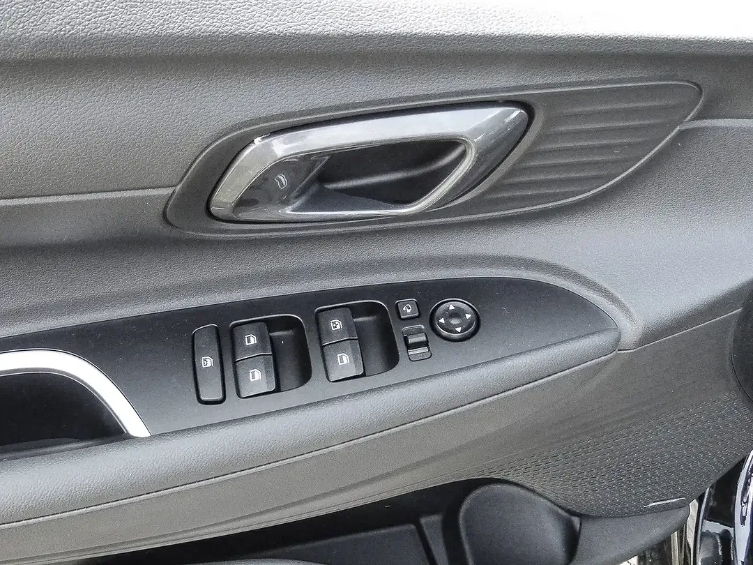 Hyundai i20 - Thumbnail 13