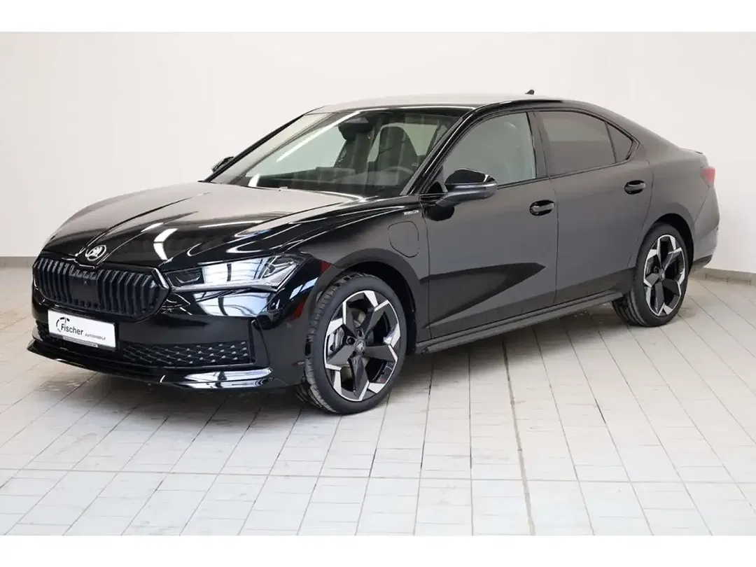 Skoda Superb - Thumbnail 1