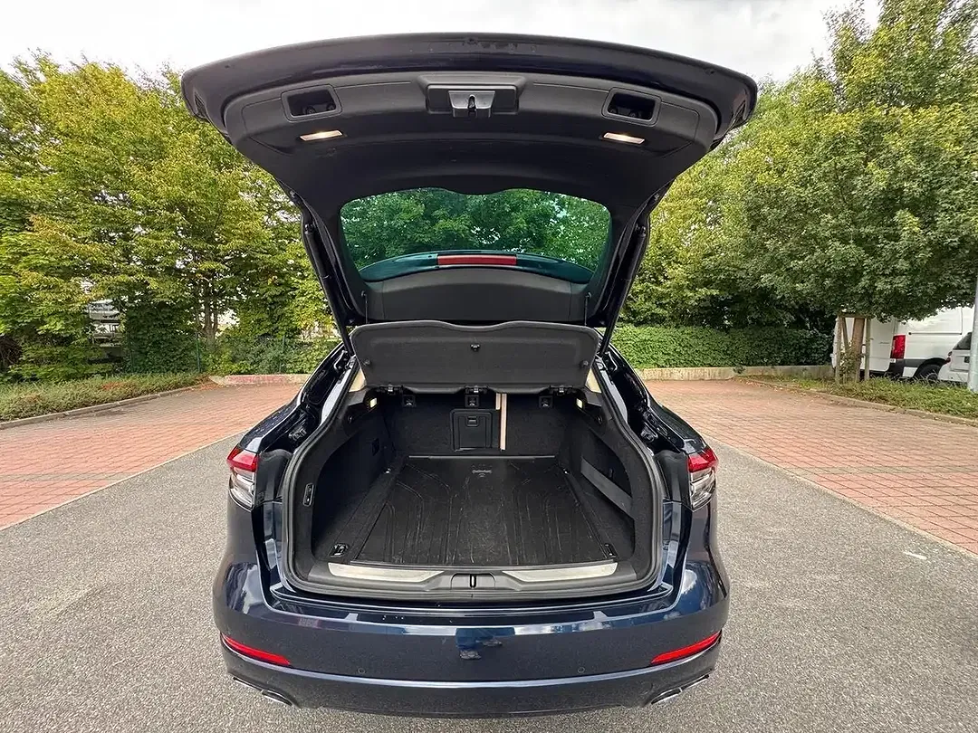Maserati Levante - Thumbnail 11