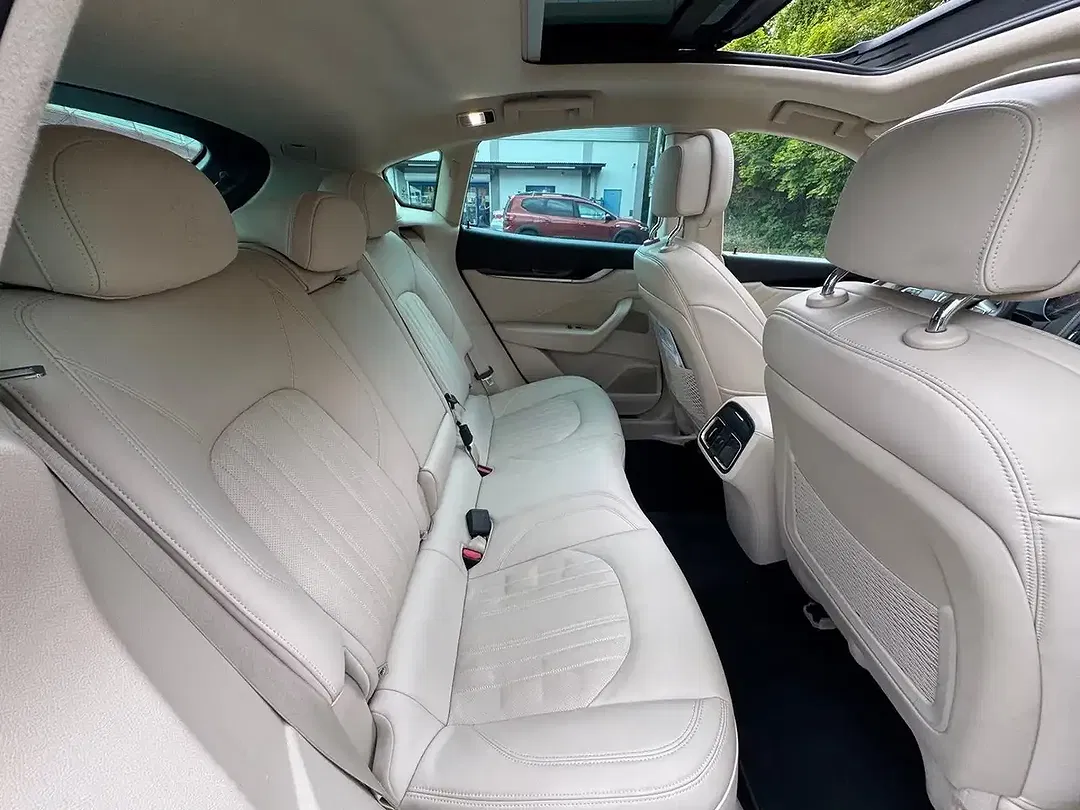 Maserati Levante - Thumbnail 12