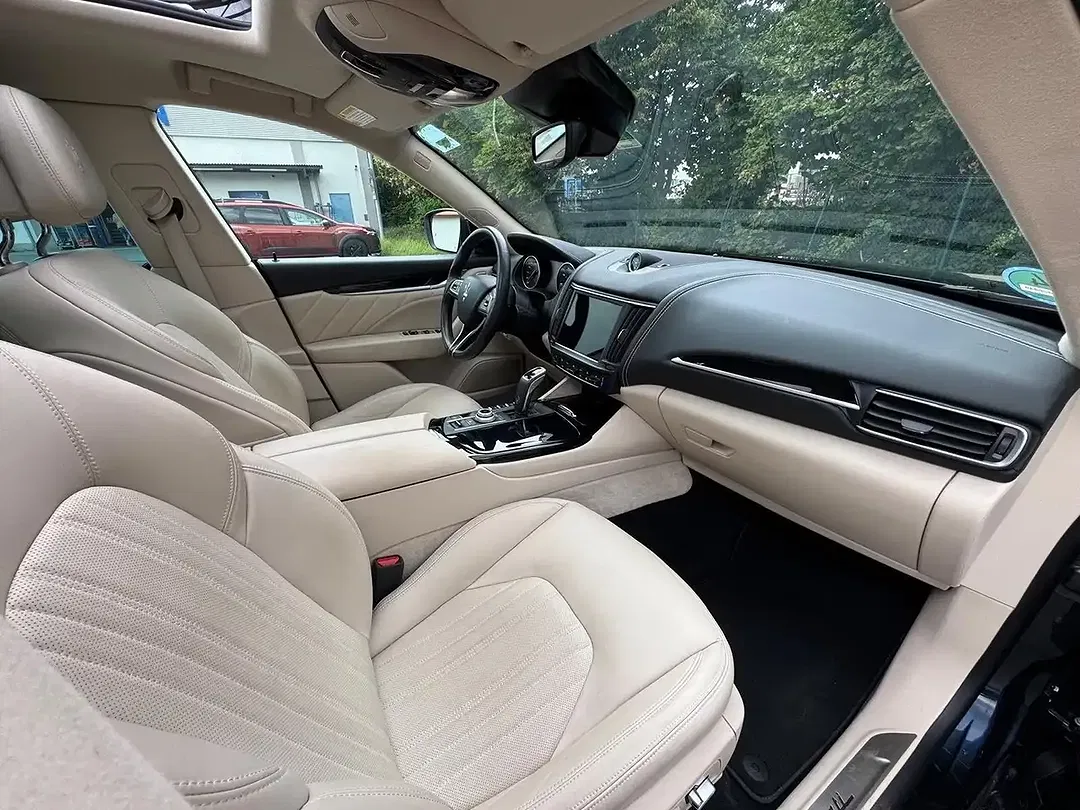 Maserati Levante - Thumbnail 15