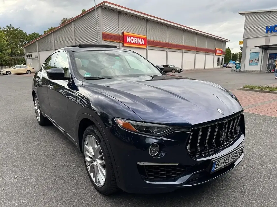 Maserati Levante - Thumbnail 4