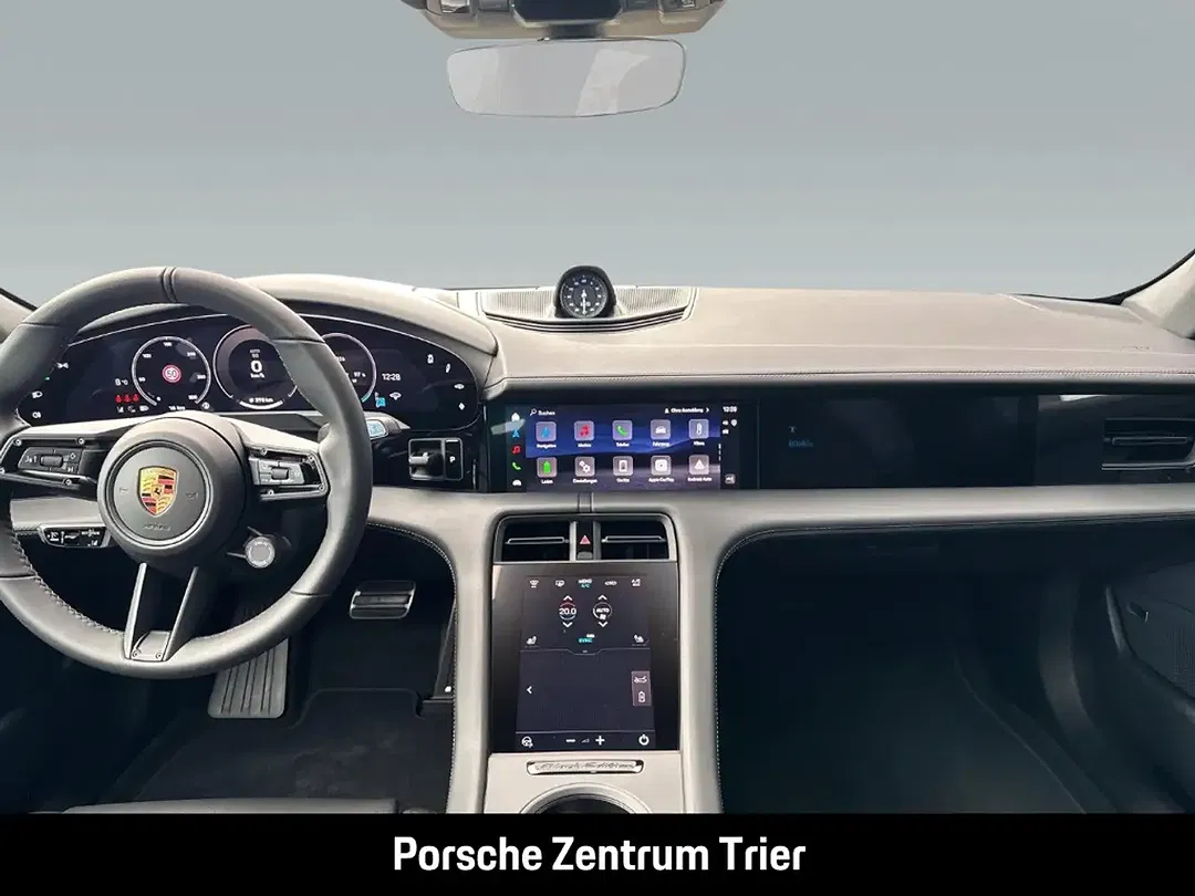 Porsche Taycan - Thumbnail 14