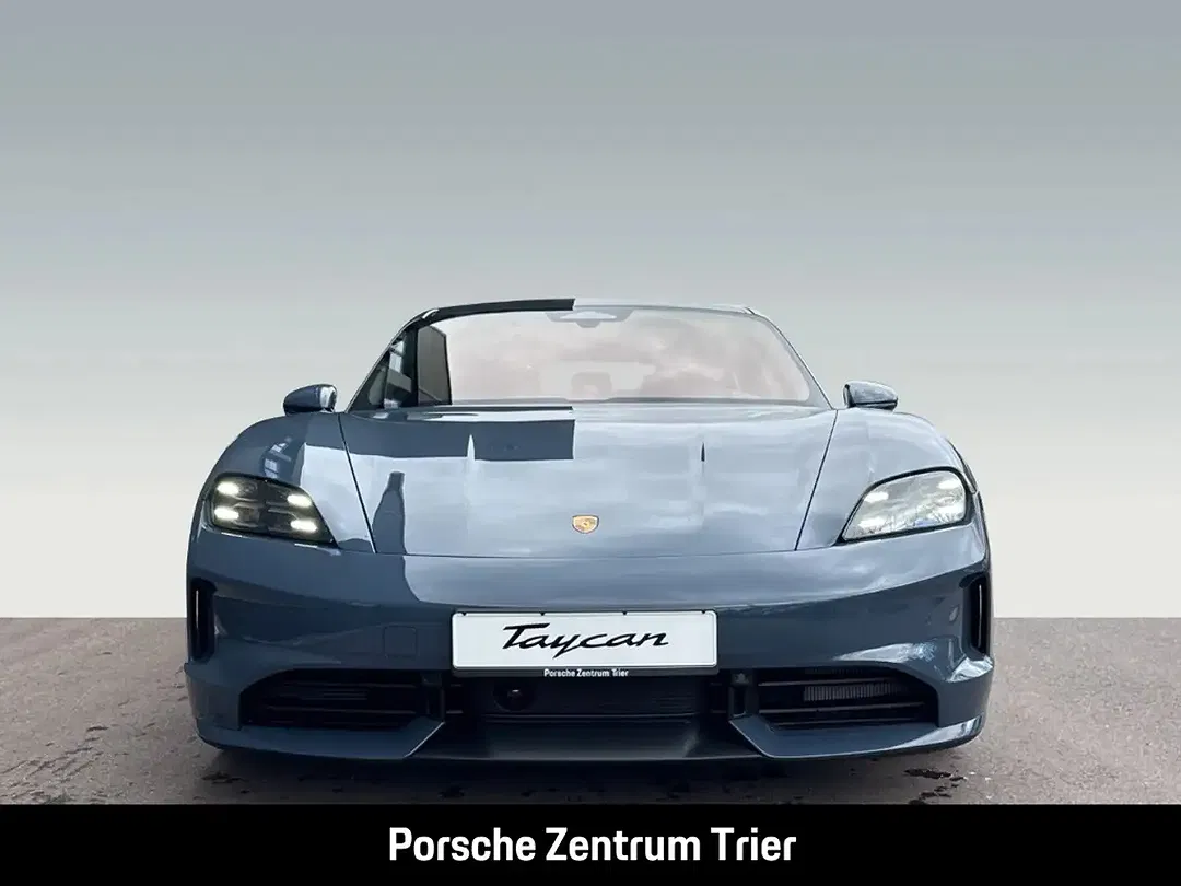 Porsche Taycan - Thumbnail 6