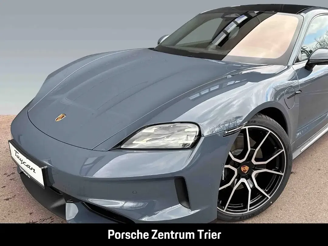 Porsche Taycan - Thumbnail 9