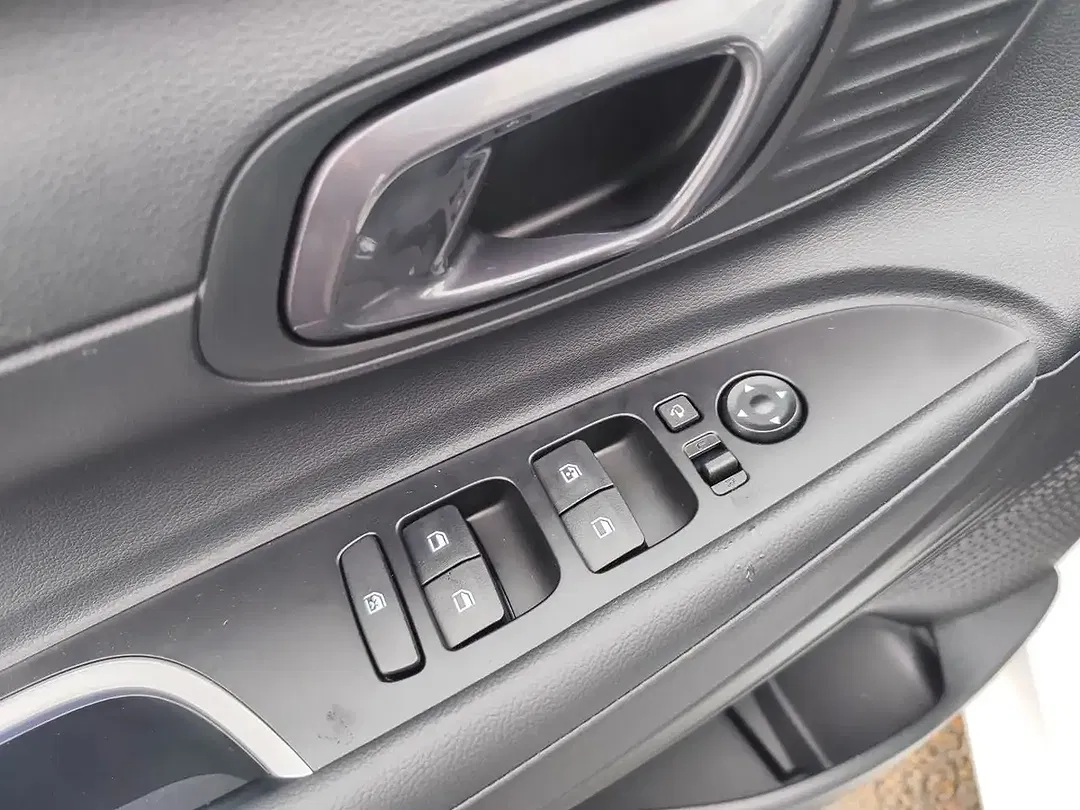 Hyundai i20 - Thumbnail 12