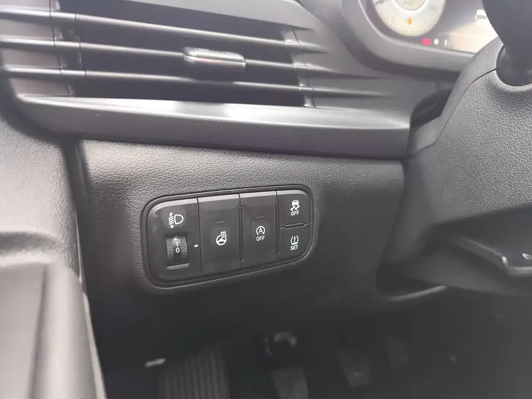 Hyundai i20 - Thumbnail 13