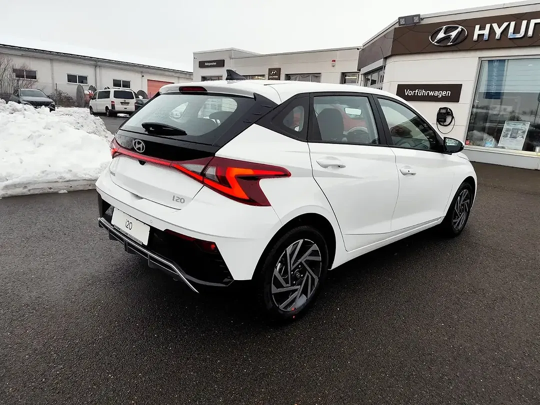 Hyundai i20 - Thumbnail 4