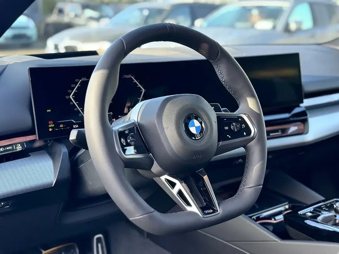BMW 520 - Thumbnail 8