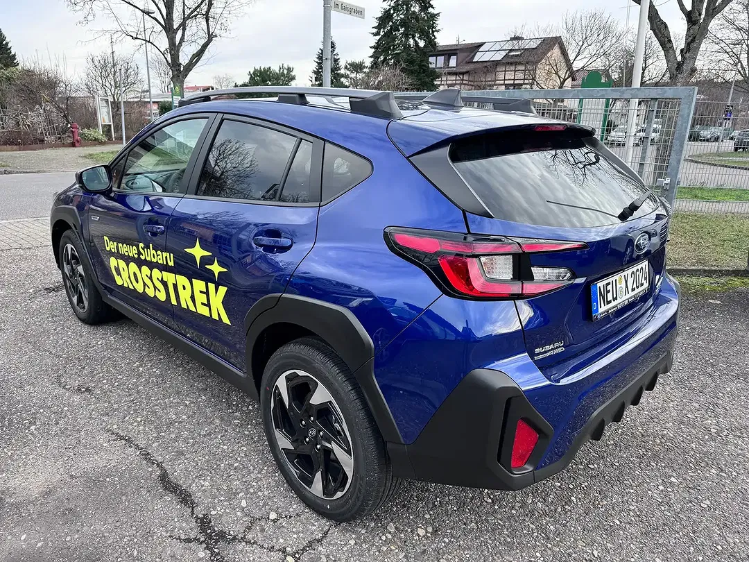 Subaru Crosstrek - Thumbnail 4