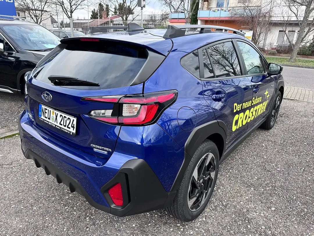 Subaru Crosstrek - Thumbnail 5