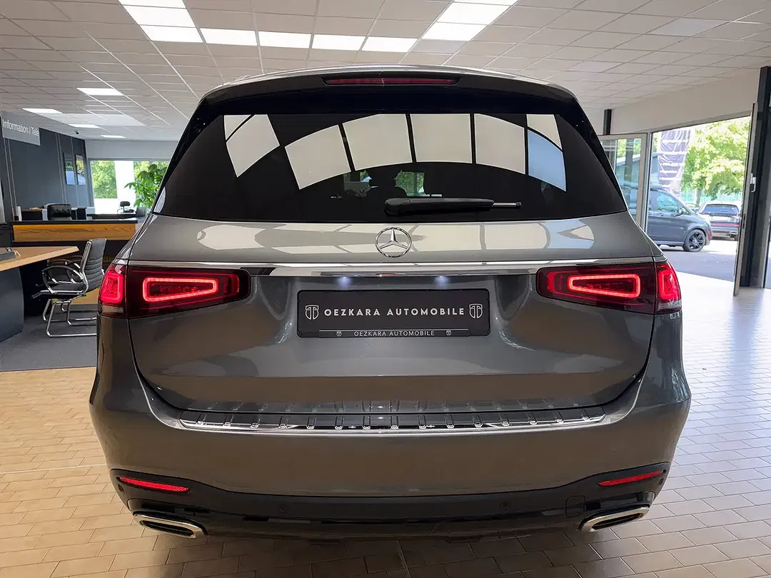 Mercedes-Benz GLS 580 - Thumbnail 11