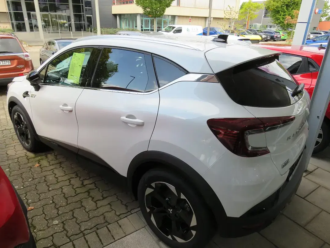 Mitsubishi ASX - Thumbnail 3