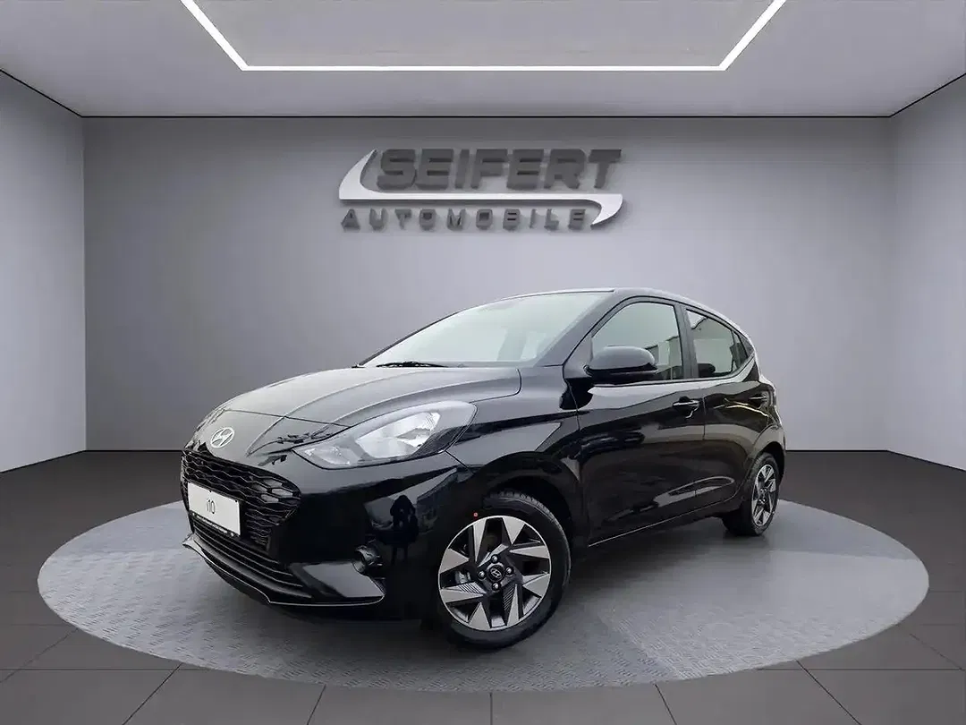 Hyundai i10 - Thumbnail 1